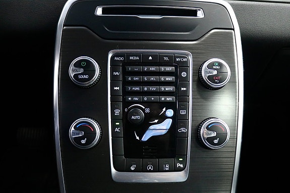 Volvo V70 17 of 24
