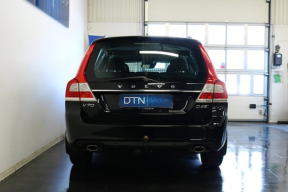 Volvo V70 3 of 24