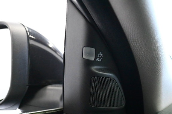 Volvo V70 19 of 24