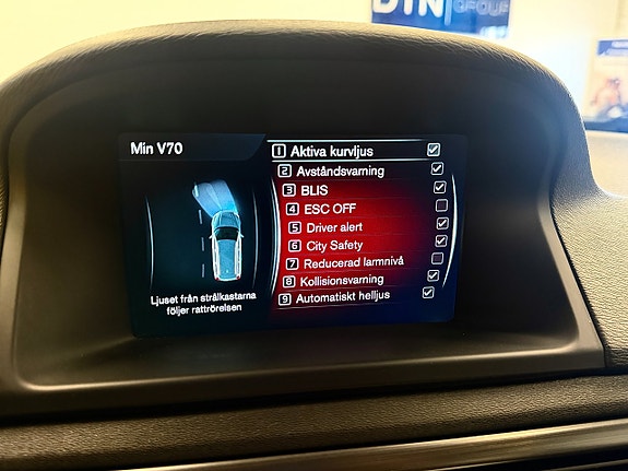 Volvo V70 16 of 24