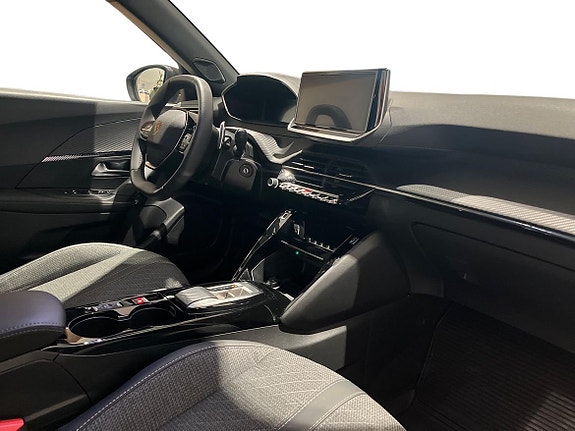 Peugeot 2008 4 of 5