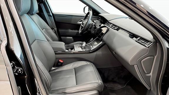 Land Rover Range Rover Velar 3 of 5
