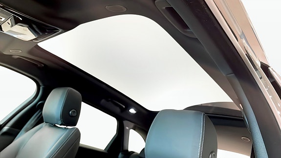 Land Rover Range Rover Velar 11 of 11