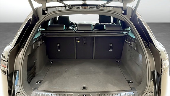 Land Rover Range Rover Velar 10 of 11