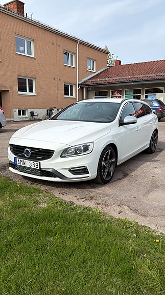 İkinci el  Volvo V60 2.4 D4 AWD