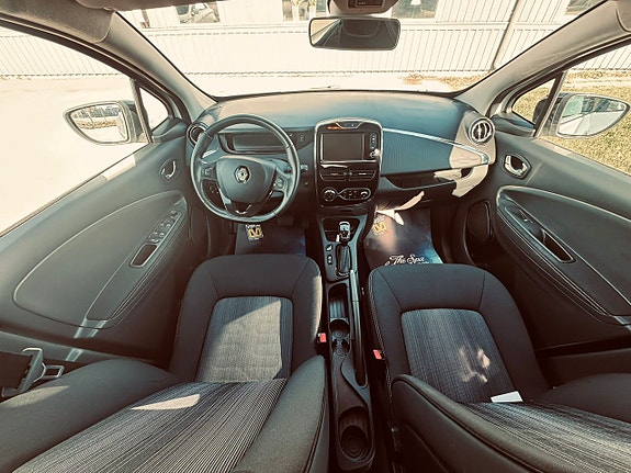 Renault Zoe 8 of 10