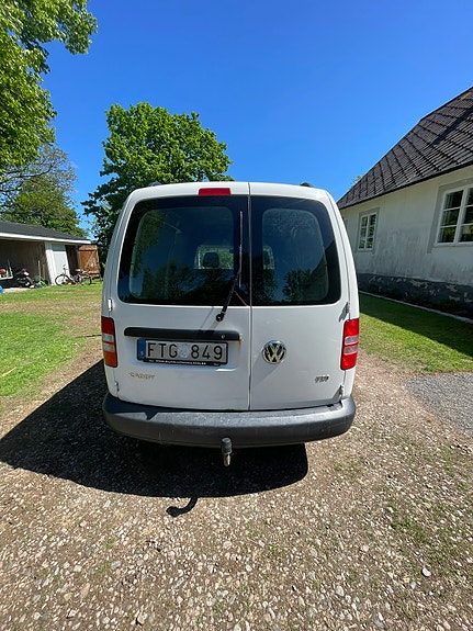 Volkswagen Caddy Maxi 4 of 5