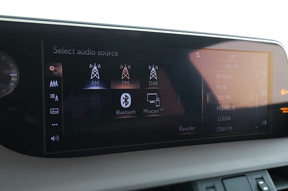 Lexus ES300h 19 of 30