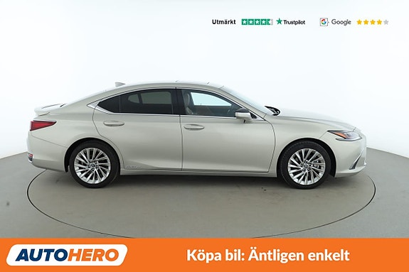 Lexus ES300h 4 of 30