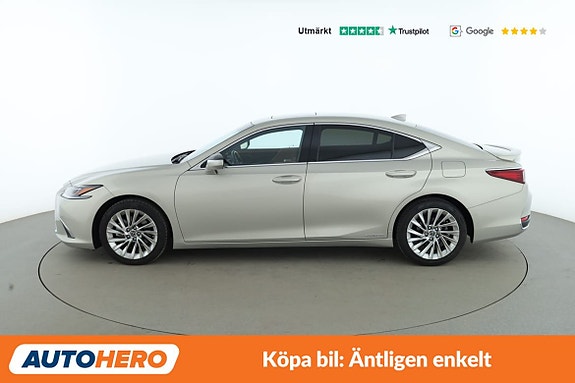 Lexus ES300h 2 of 30