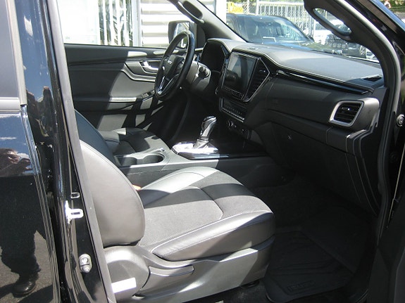 Isuzu D-max 7 of 14