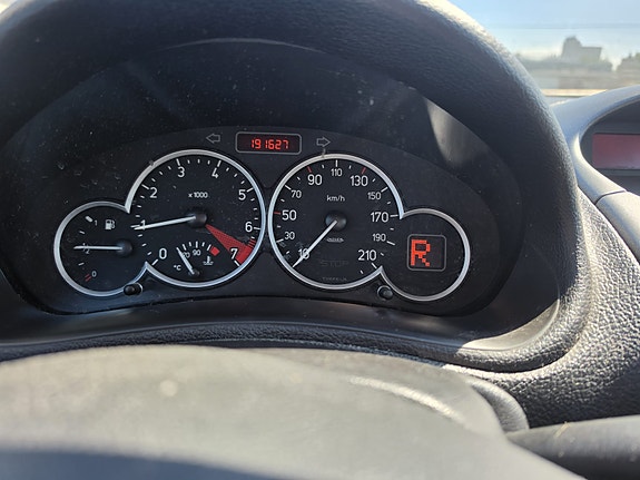 Peugeot 206 7 of 13