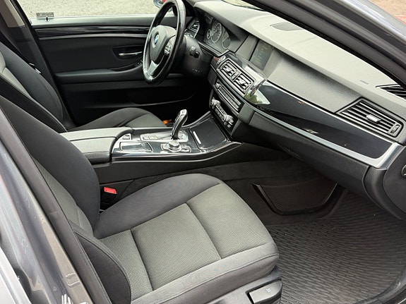 BMW 520d 9 of 12