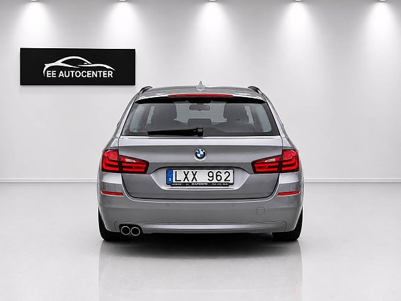 BMW 520d 4 of 5