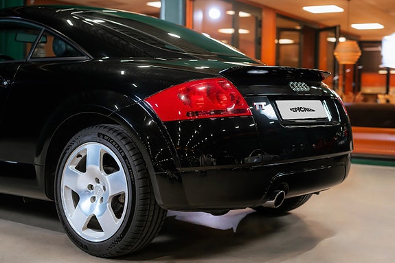 Audi TT 5 of 5