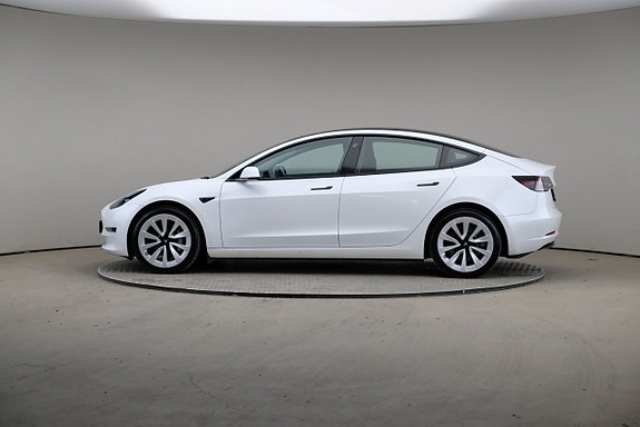 Tesla Model 3 4 of 5
