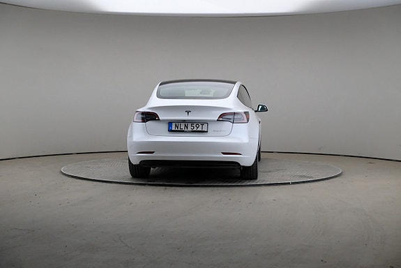 Tesla Model 3 5 of 5