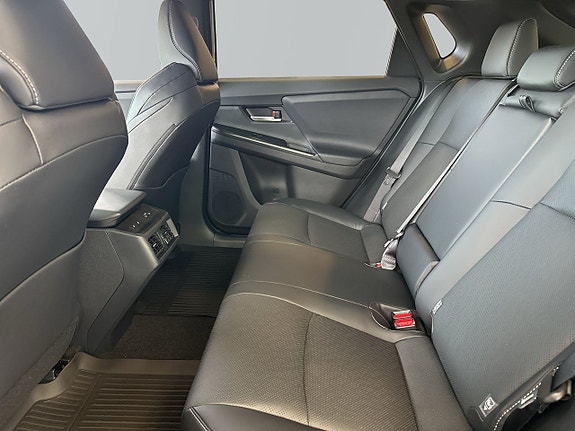 Subaru Solterra 10 of 24
