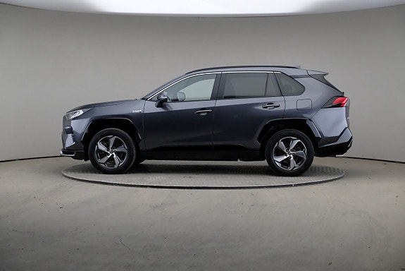 Toyota RAV4 Plug-in Hybrid 4 of 5