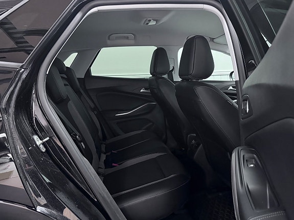 Opel Grandland X 16 of 26