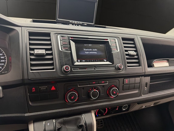 Volkswagen Transporter 21 of 30