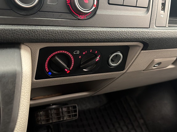 Volkswagen Transporter 23 of 30