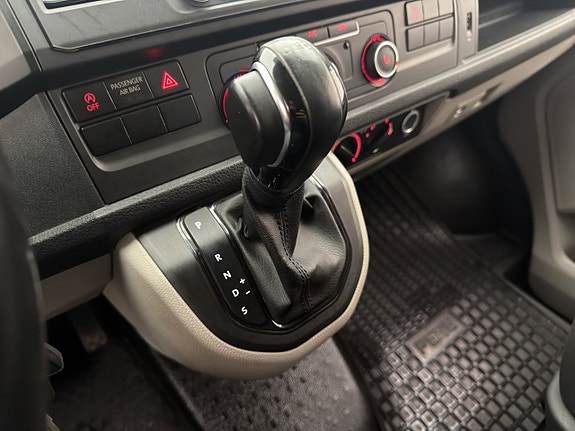 Volkswagen Transporter 22 of 30