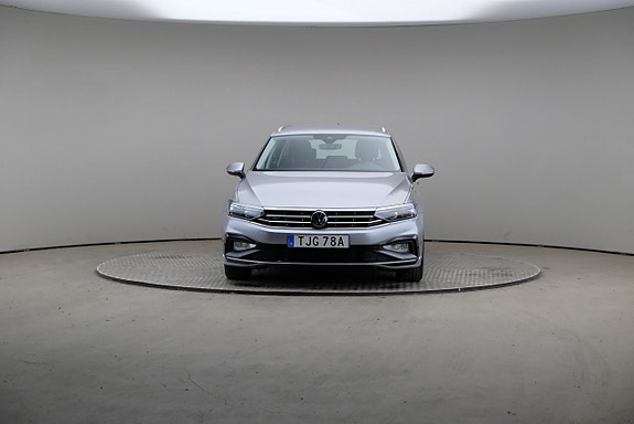 Volkswagen Passat 3 of 5