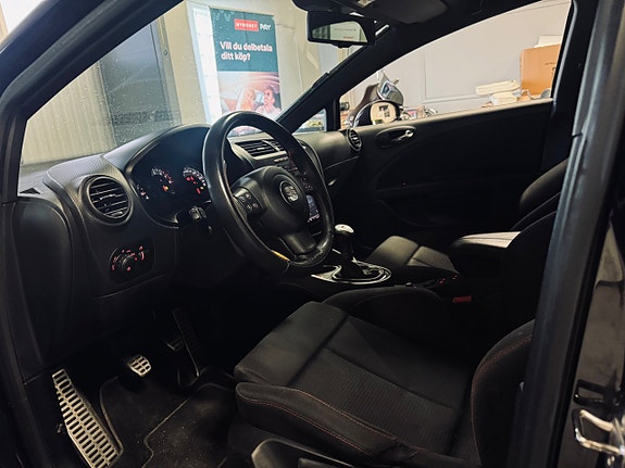 Seat Leon 9 of 21