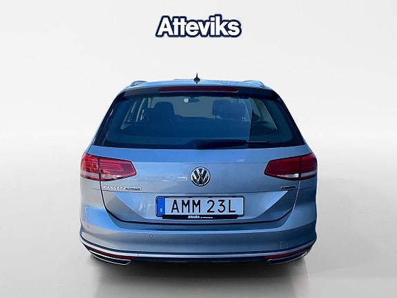 Volkswagen Passat Alltrack 4 of 5