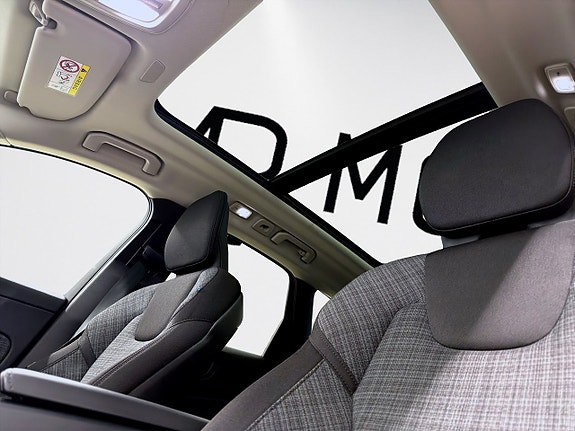 Volvo XC60 14 of 19