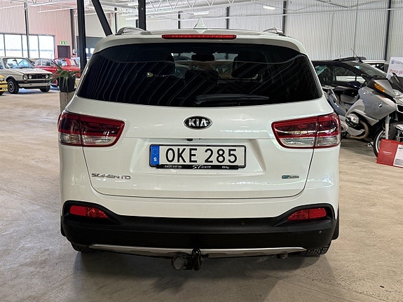 Kia Sorento 4 of 13
