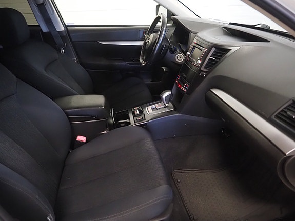 Subaru Outback 10 of 23