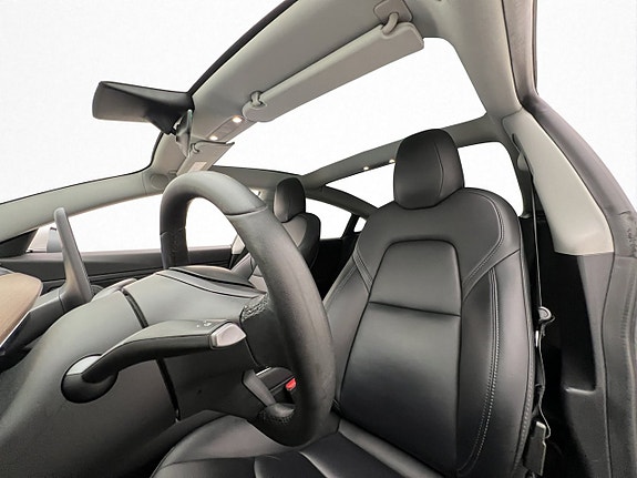 Tesla Model 3 10 of 30