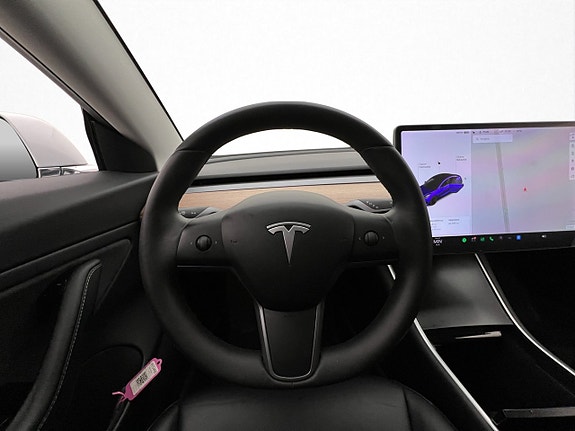 Tesla Model 3 23 of 30