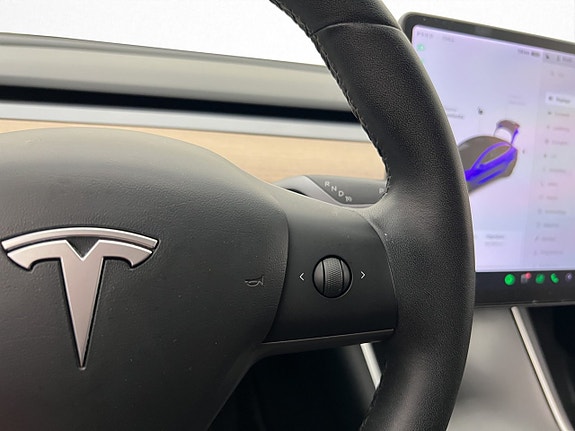 Tesla Model 3 25 of 30