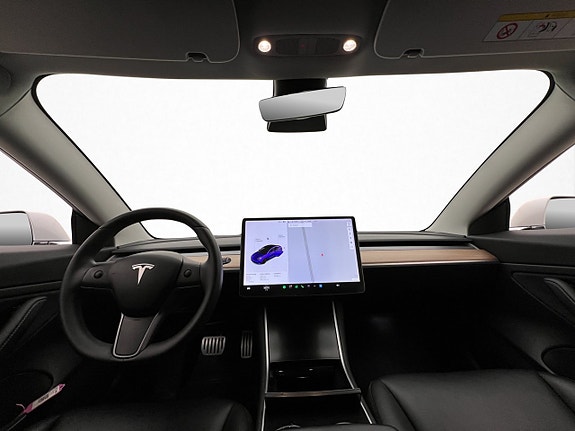 Tesla Model 3 11 of 30