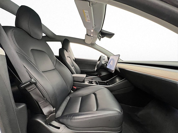 Tesla Model 3 20 of 30