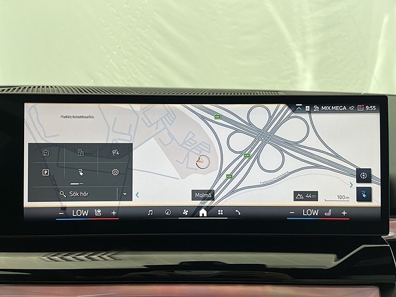 BMW i5 10 of 14