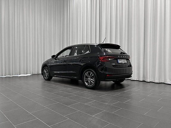 Skoda Fabia 3 of 5