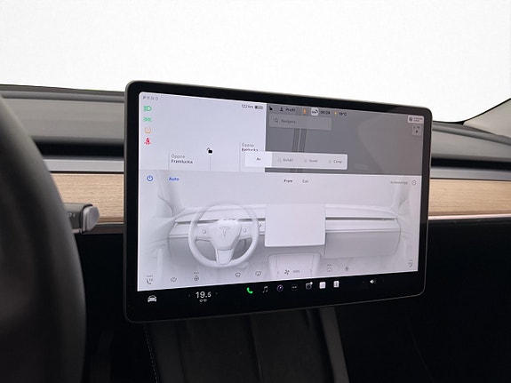 Tesla Model Y 20 of 30