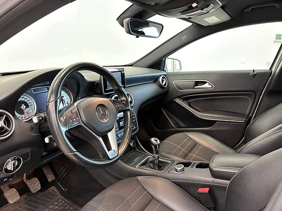 Mercedes-Benz A180 9 of 20