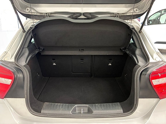 Mercedes-Benz A180 20 of 20