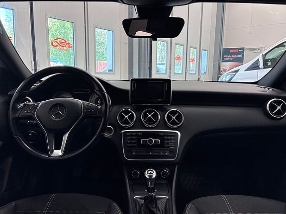 Mercedes-Benz A180 12 of 20