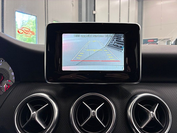 Mercedes-Benz A180 15 of 20