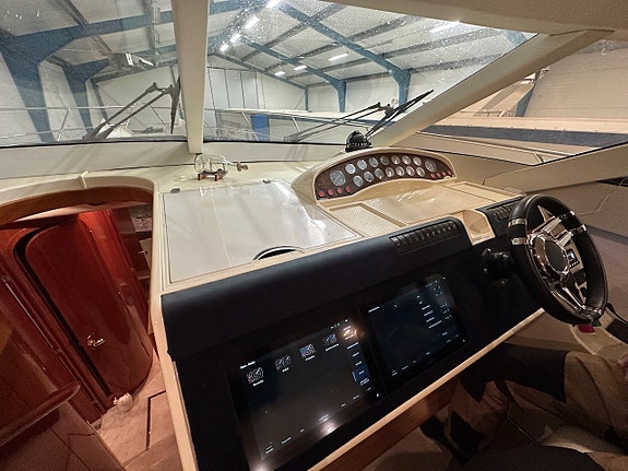 Fairline Squadron 59, -95 8 of 12