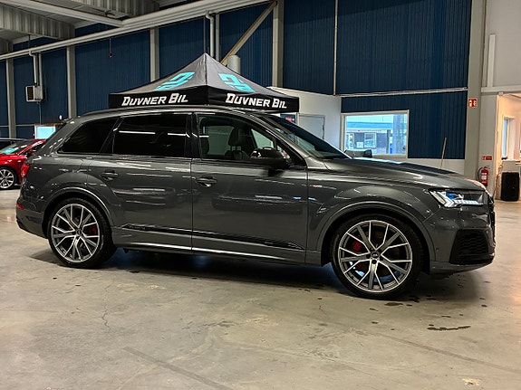 Audi Q7 3 of 5