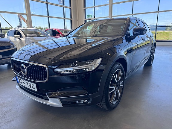 Volvo V90 Cross Country