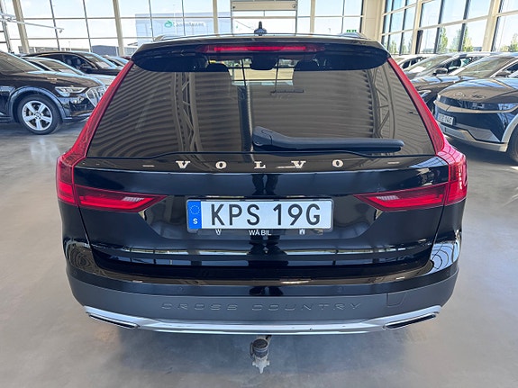 Volvo V90 Cross Country 5 of 5