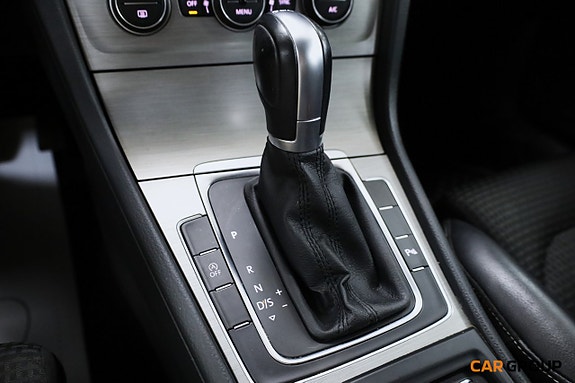 Volkswagen Golf I 17 of 19